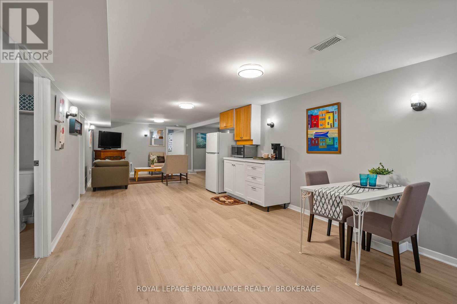 68 Mackenzie Crescent, Kingston (Central City West), Ontario  K7M 2S1 - Photo 28 - X12822832