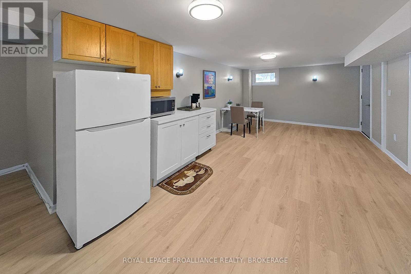 68 Mackenzie Crescent, Kingston (Central City West), Ontario  K7M 2S1 - Photo 29 - X12822832