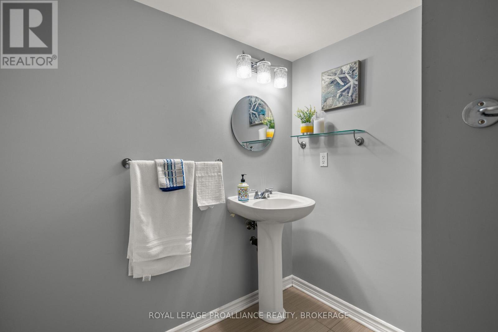 68 Mackenzie Crescent, Kingston (Central City West), Ontario  K7M 2S1 - Photo 33 - X12822832