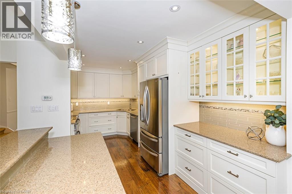 2301 Cavendish Drive Unit# 42, Burlington, Ontario  L7P 3M3 - Photo 6 - 40807906