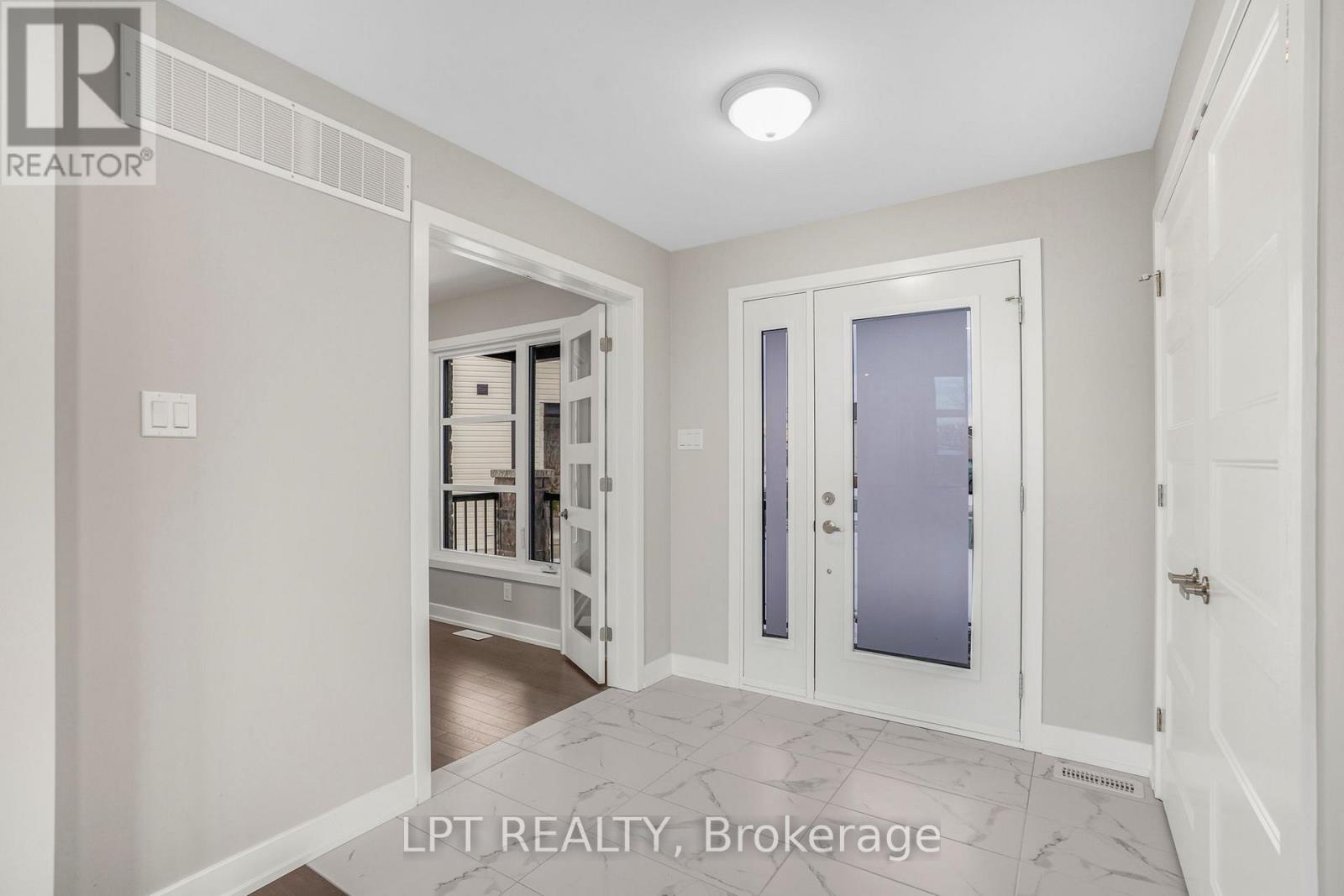 63 Chateauguay Street, Russell, Ontario  K0A 1W0 - Photo 5 - X12822894