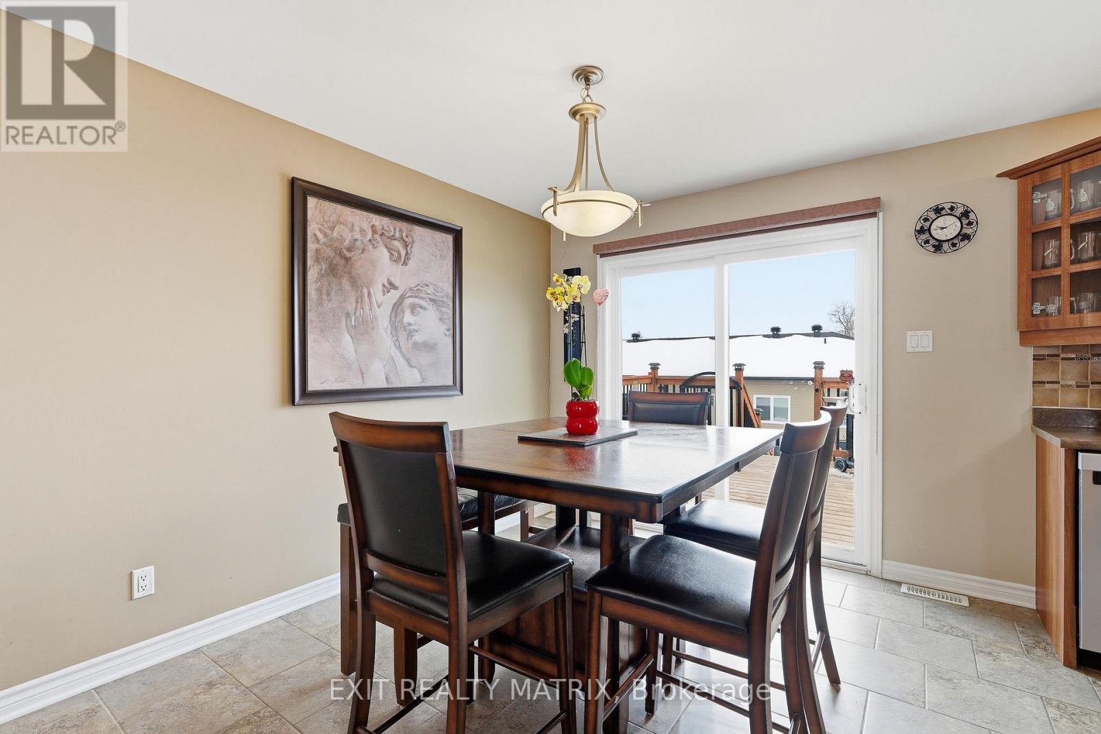 109 Royal Court, The Nation, Ontario  K0A 2M0 - Photo 15 - X12822930