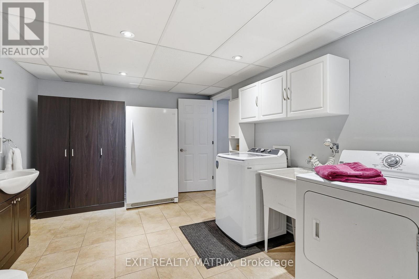 109 Royal Court, The Nation, Ontario  K0A 2M0 - Photo 27 - X12822930