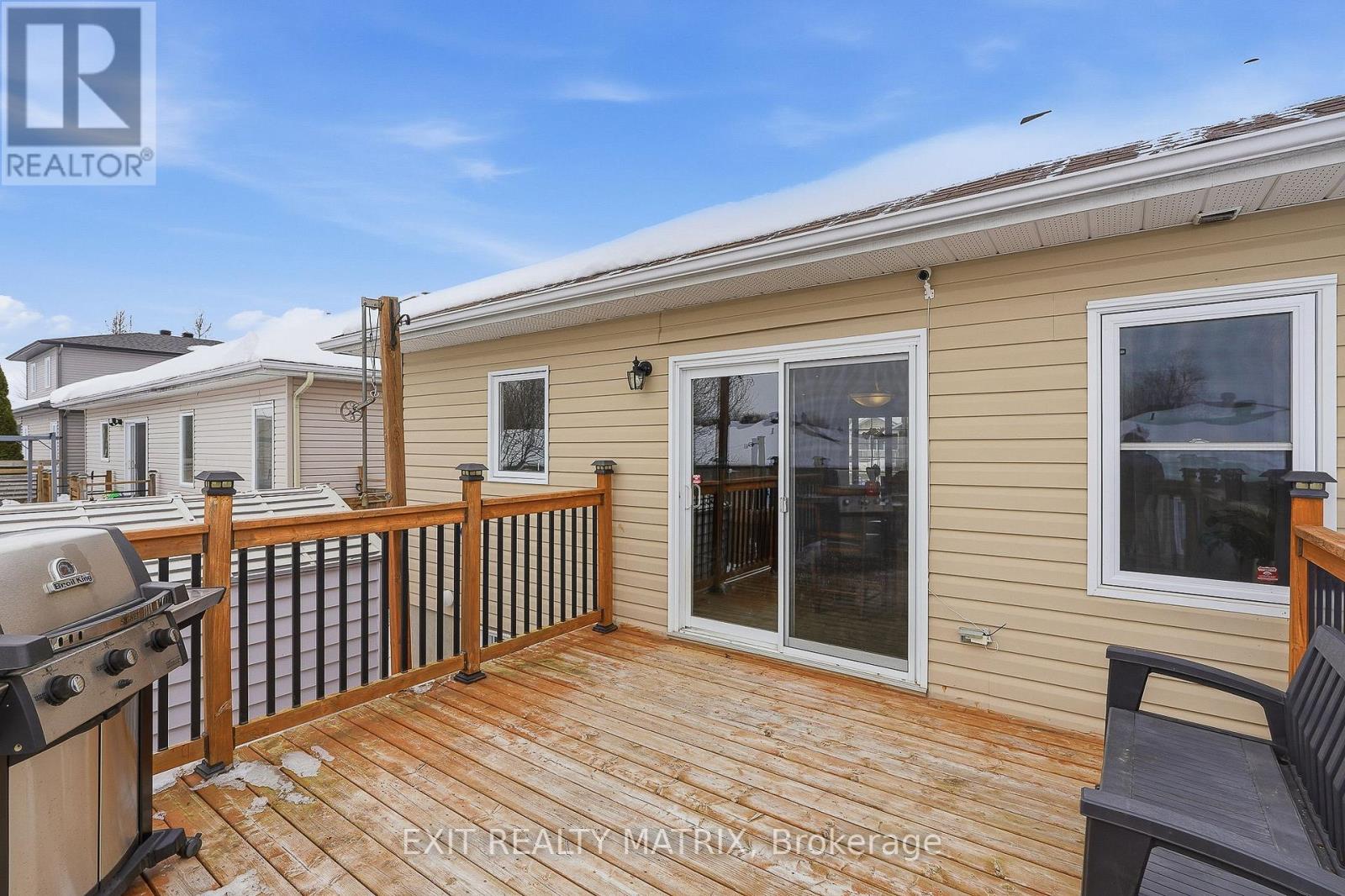 109 Royal Court, The Nation, Ontario  K0A 2M0 - Photo 32 - X12822930