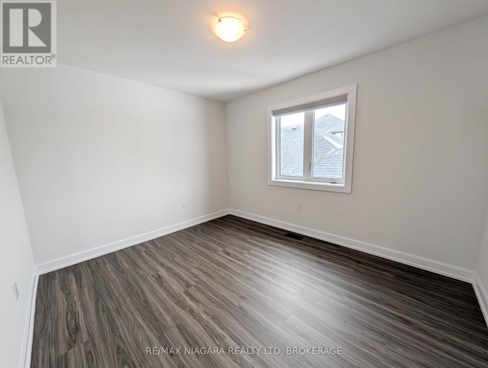 10 Shoreview Drive, Welland, Ontario  L3B 0H2 - Photo 21 - X12822914