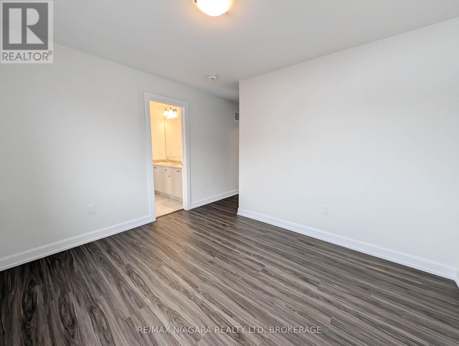 10 Shoreview Drive, Welland, Ontario  L3B 0H2 - Photo 22 - X12822914