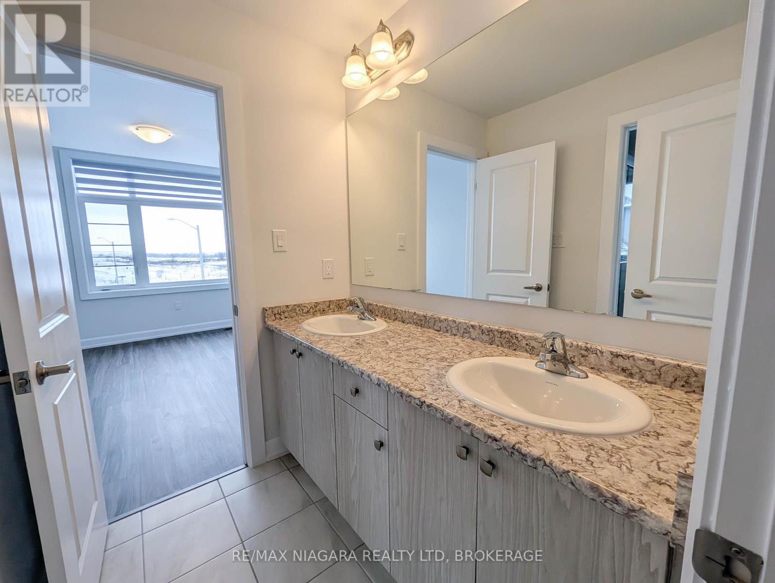 10 Shoreview Drive, Welland, Ontario  L3B 0H2 - Photo 23 - X12822914