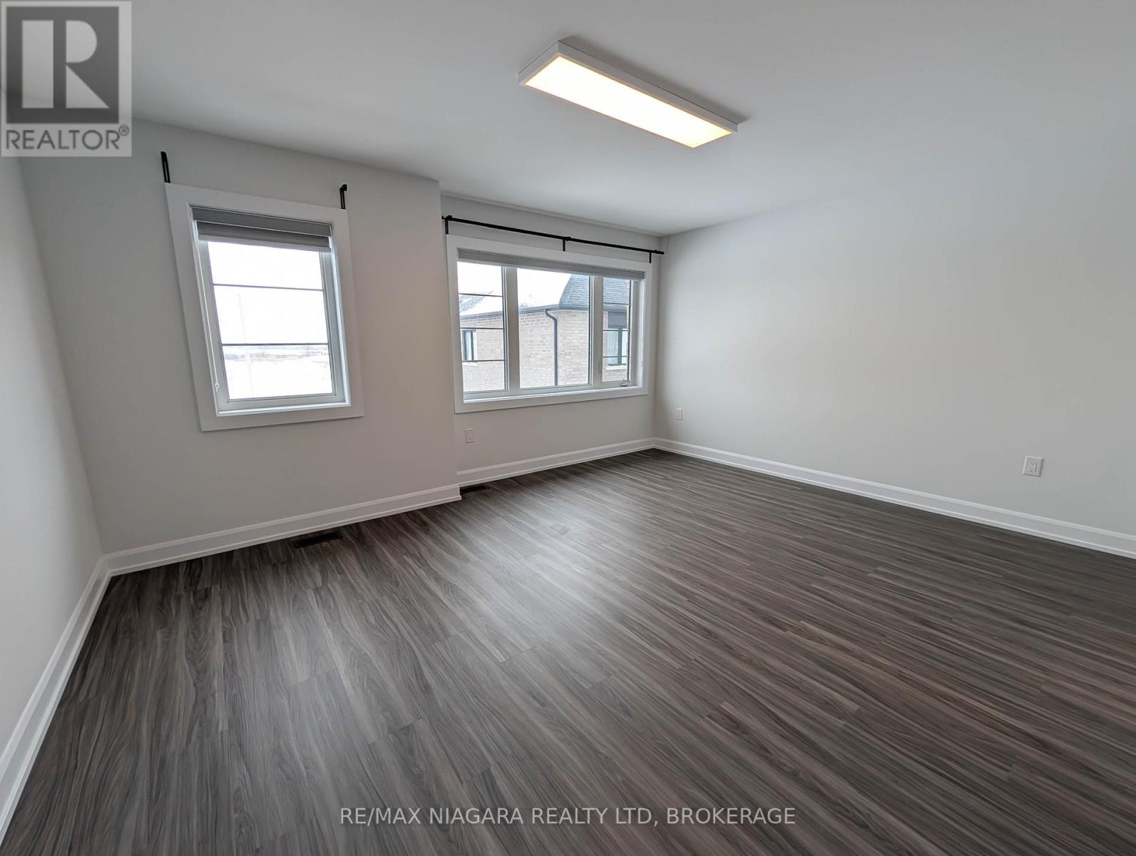 10 Shoreview Drive, Welland, Ontario  L3B 0H2 - Photo 27 - X12822914