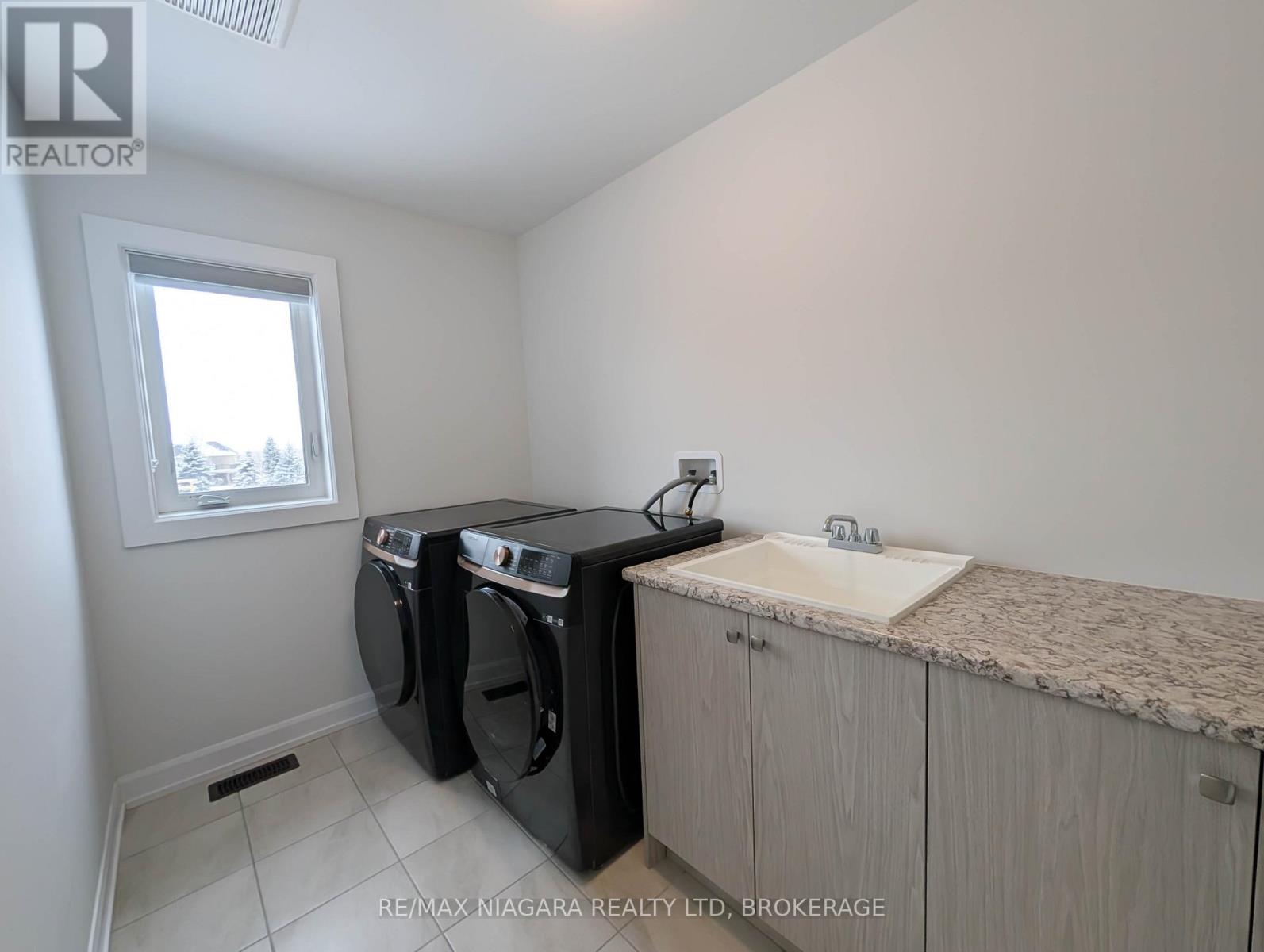 10 Shoreview Drive, Welland, Ontario  L3B 0H2 - Photo 30 - X12822914