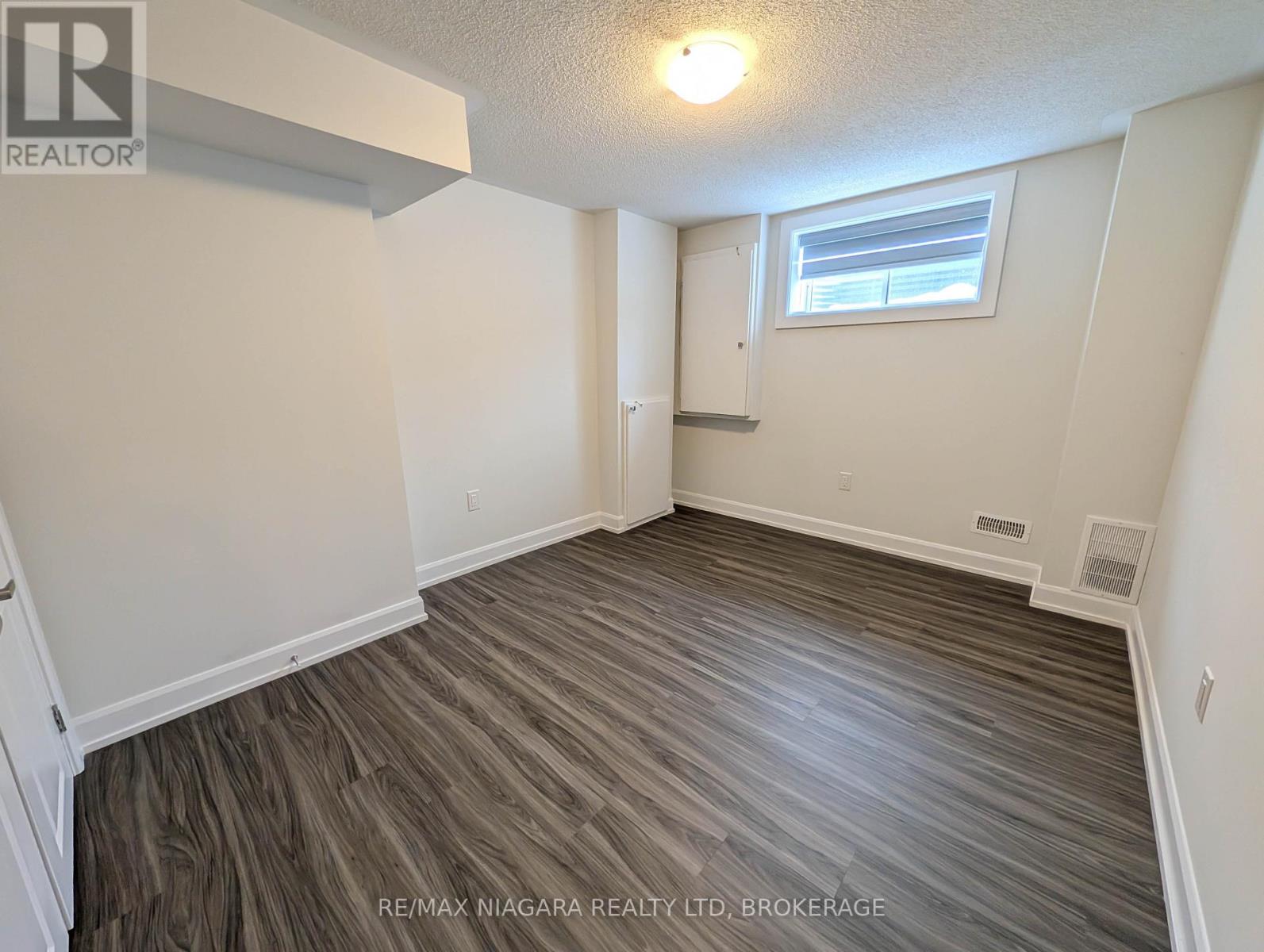 10 Shoreview Drive, Welland, Ontario  L3B 0H2 - Photo 36 - X12822914