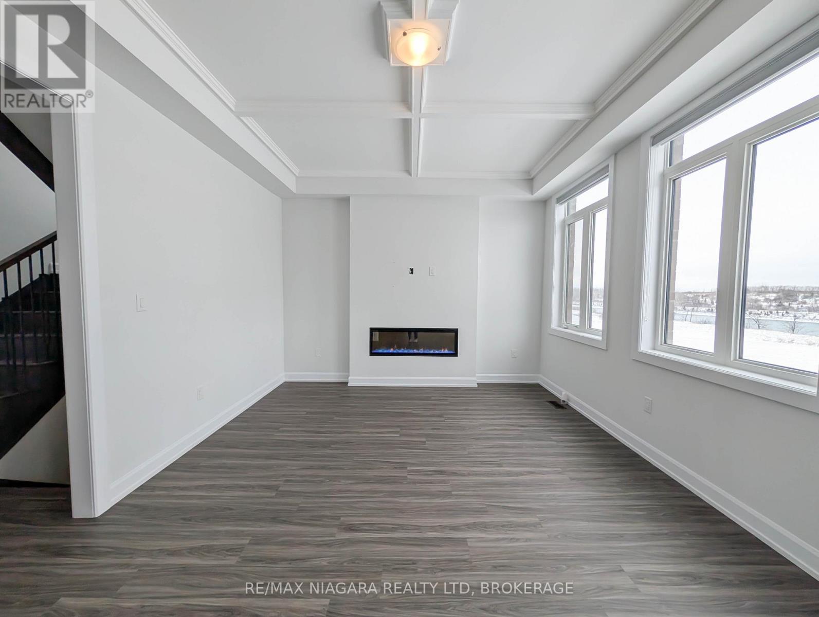 10 Shoreview Drive, Welland, Ontario  L3B 0H2 - Photo 9 - X12822914