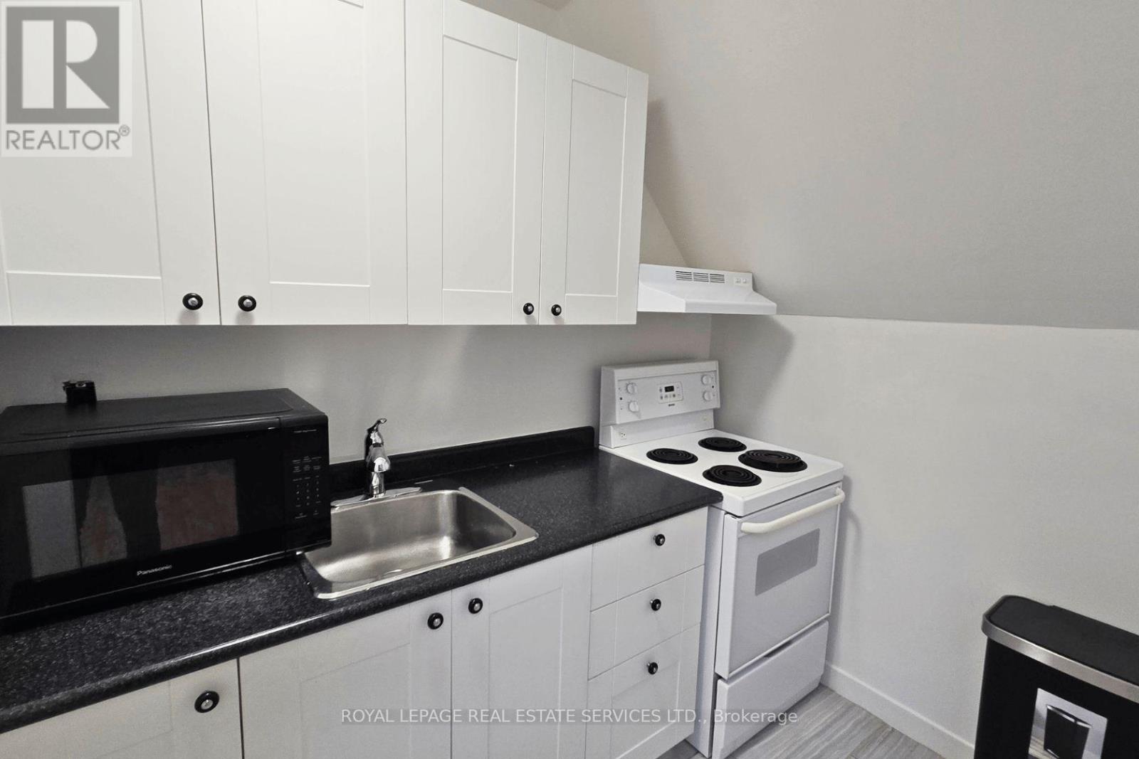 3 - 118 Pembroke Street, Toronto, Ontario  M5A 2E5 - Photo 5 - C12783496