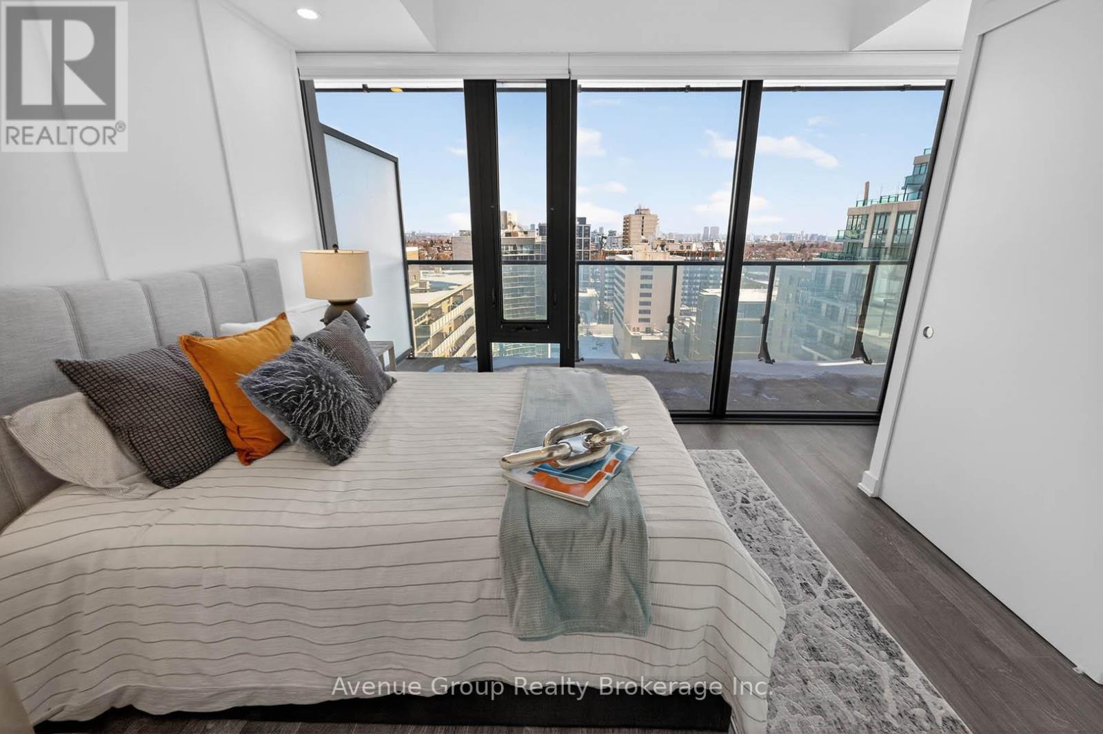 1110 - 185 Roehampton Avenue, Toronto, Ontario  M4P 0C6 - Photo 17 - C12821724