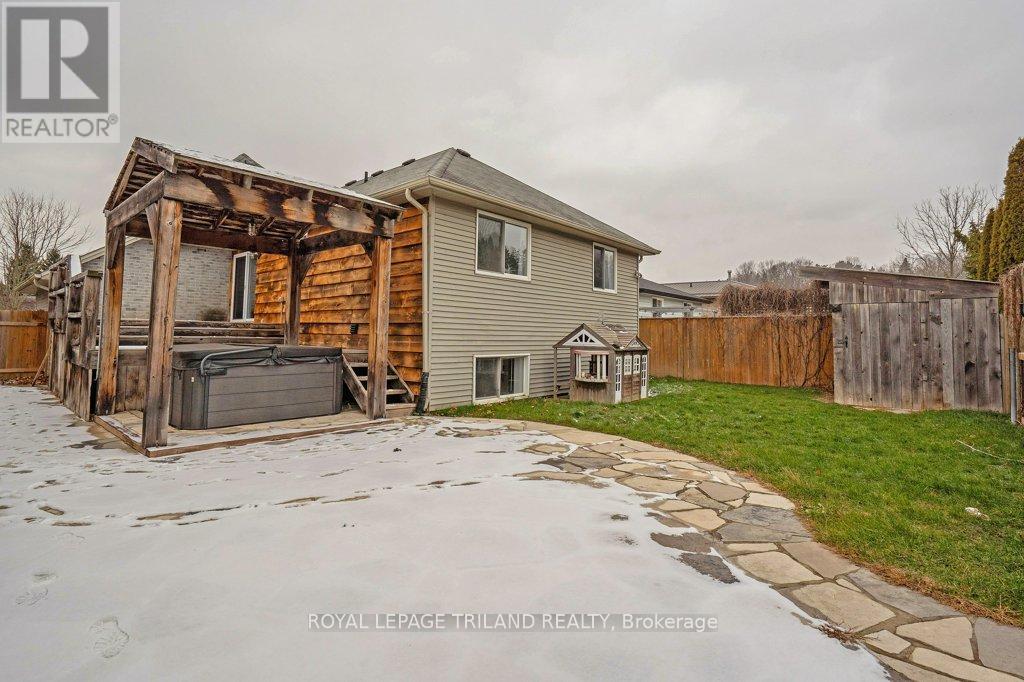 307 Frances Street, Central Elgin, Ontario  N5L 1B2 - Photo 37 - X12822928