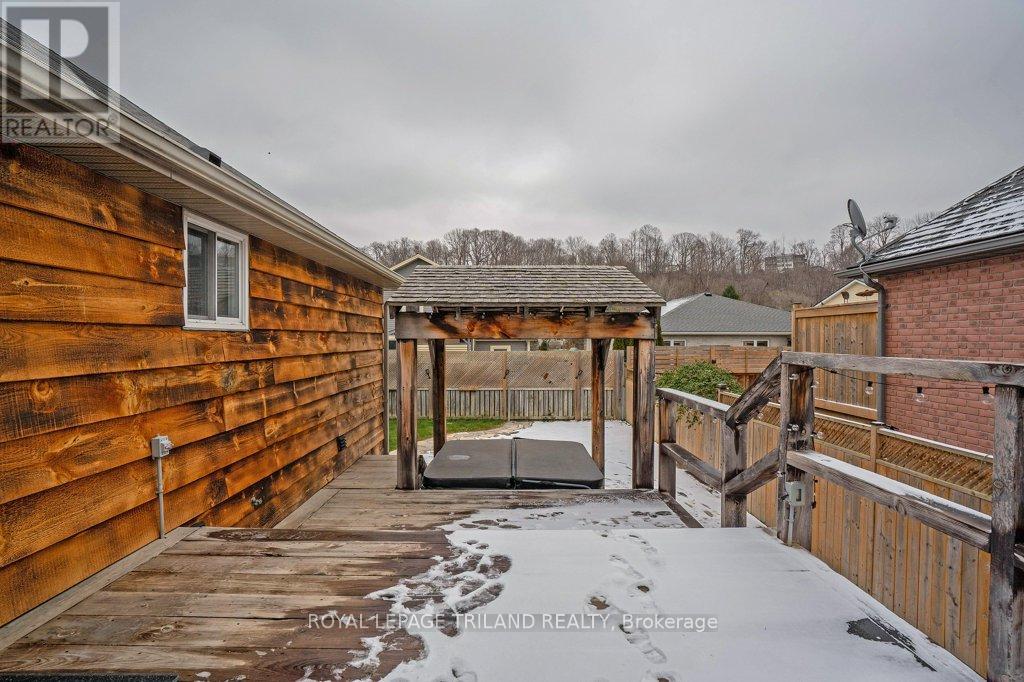 307 Frances Street, Central Elgin, Ontario  N5L 1B2 - Photo 41 - X12822928