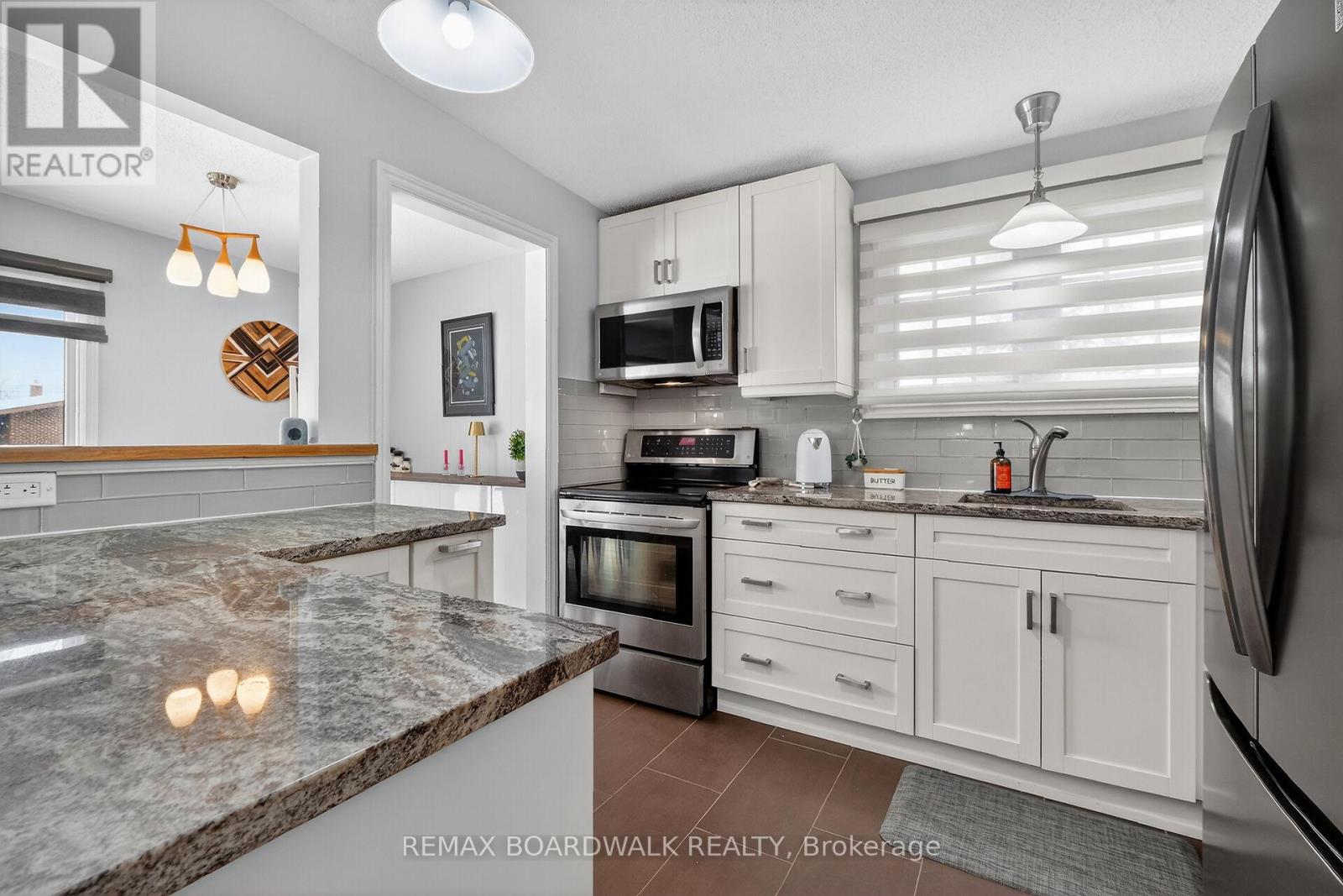 2462 Tupper Avenue, Ottawa, Ontario  K1G 1G7 - Photo 18 - X12822906