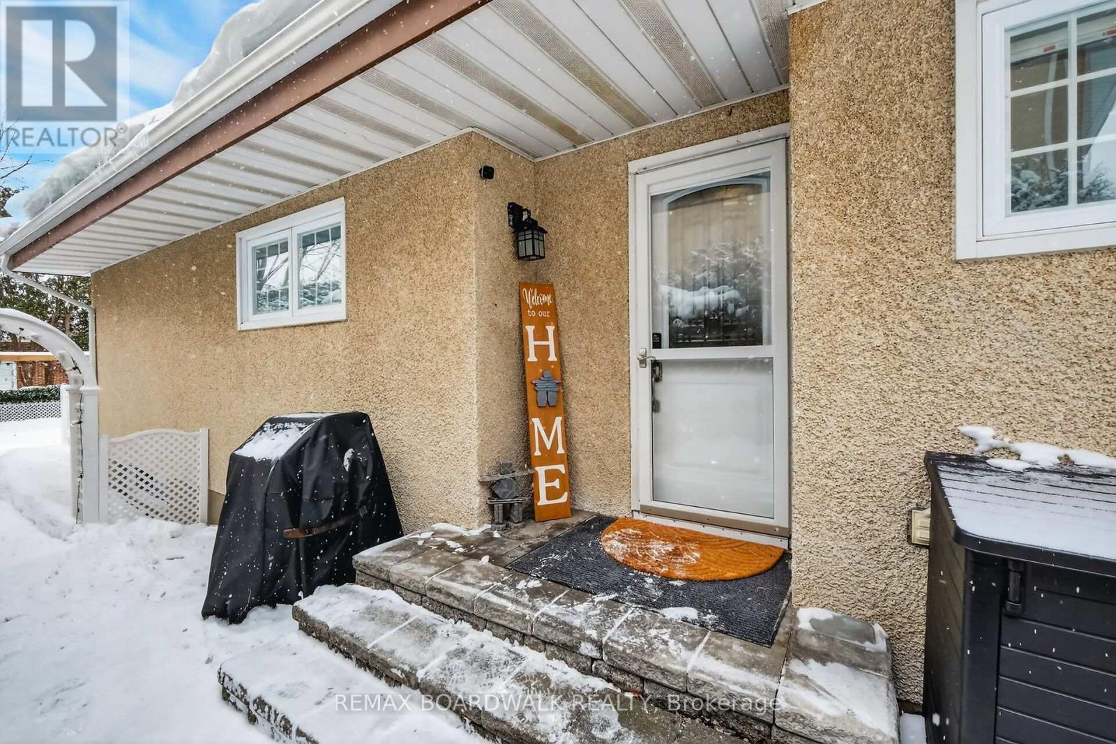 2462 Tupper Avenue, Ottawa, Ontario  K1G 1G7 - Photo 6 - X12822906