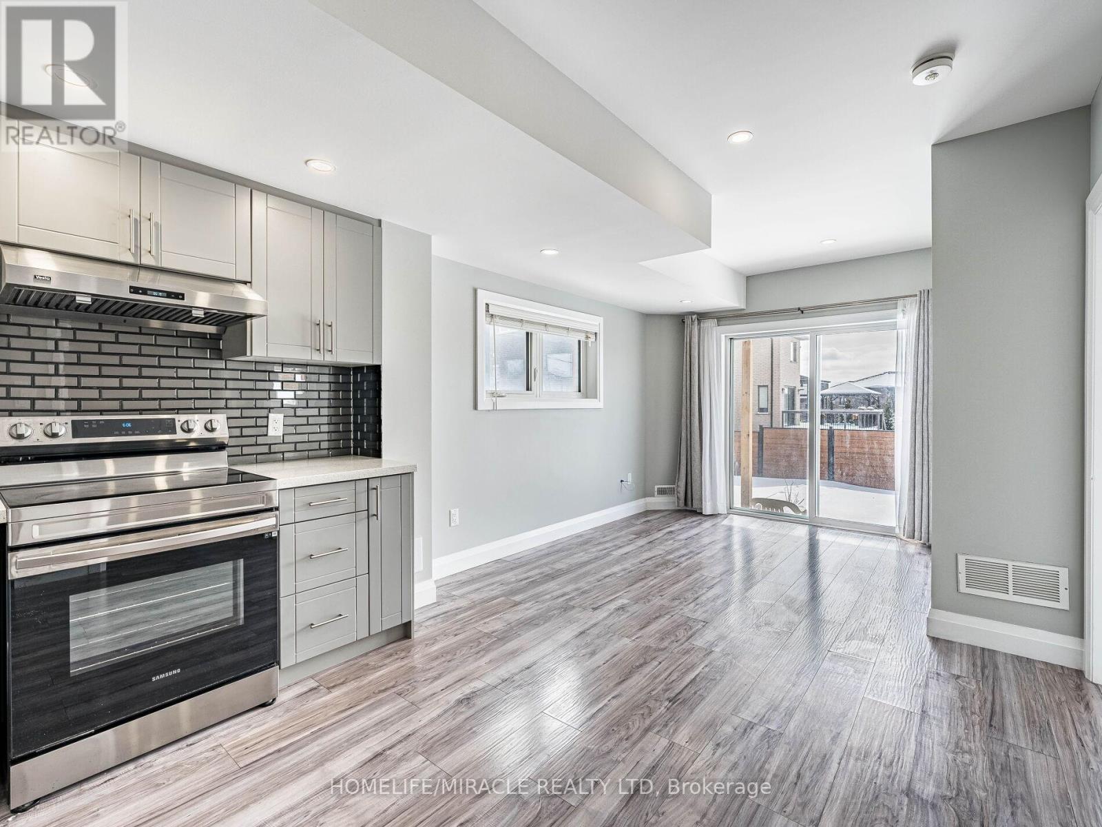 677 Thomas Slee Drive, Kitchener, Ontario  N2P 0J1 - Photo 35 - X12822478