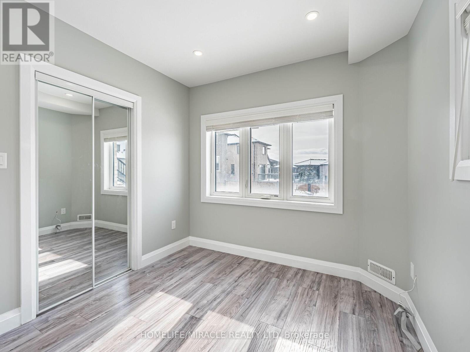 677 Thomas Slee Drive, Kitchener, Ontario  N2P 0J1 - Photo 42 - X12822478