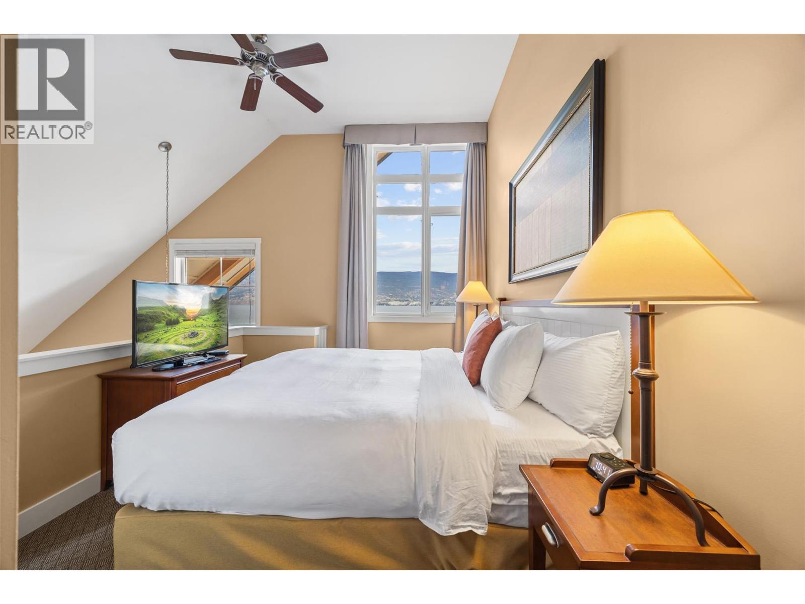 12811 Lakeshore Drive S Unit# 633/634 Summerland Photo 17