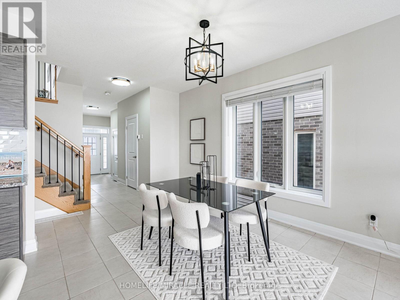 677 Thomas Slee Drive, Kitchener, Ontario  N2P 0J1 - Photo 9 - X12822478