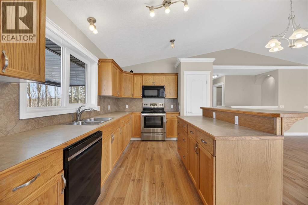 31 Valarosa Drive, Didsbury, Alberta  T0M 0W0 - Photo 7 - A2283565