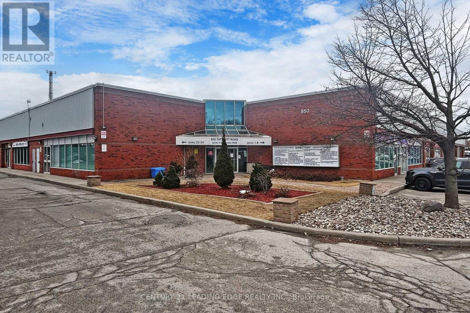 38 - 850 TAPSCOTT ROAD, Toronto, Ontario