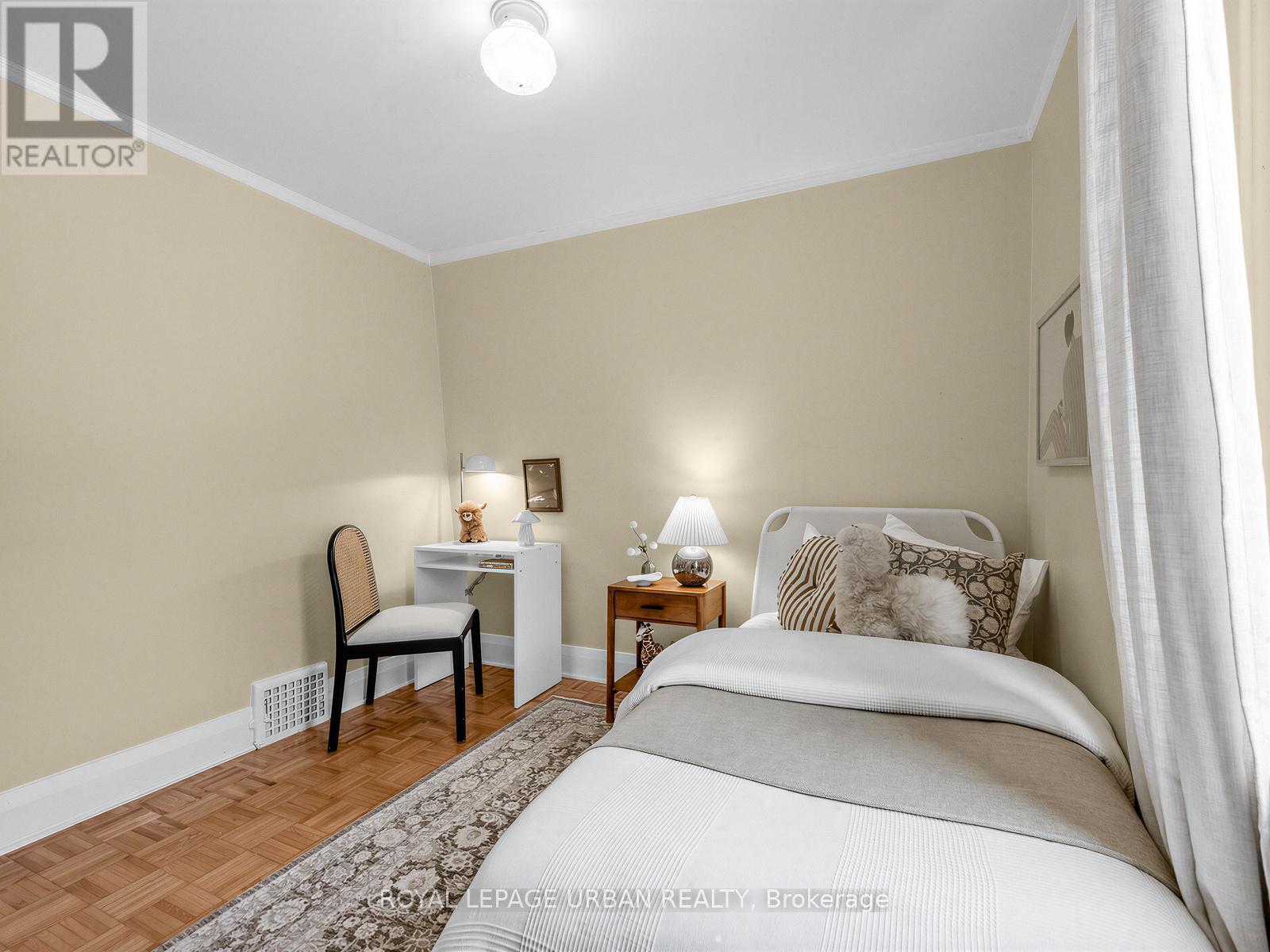 251 Cedarvale Avenue, Toronto, Ontario  M4C 4K3 - Photo 22 - E12822920