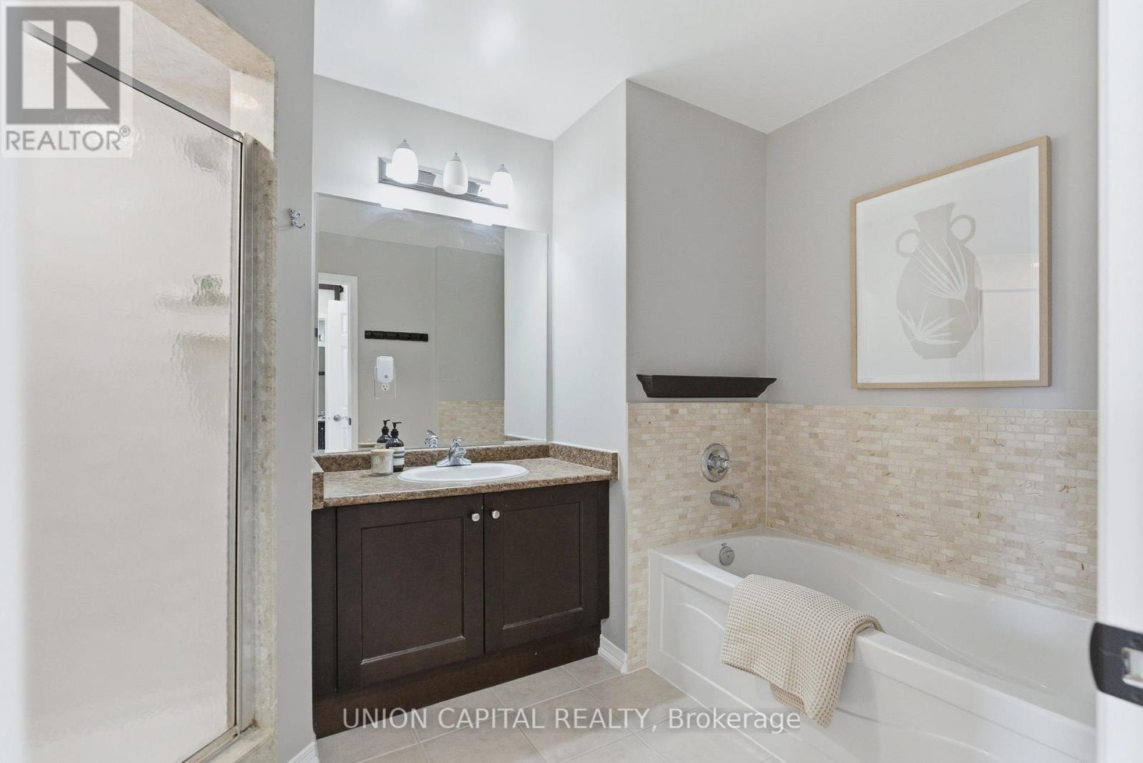 18 Daws Hare Crescent, Whitchurch-Stouffville, Ontario  L4A 0T6 - Photo 13 - N12822888