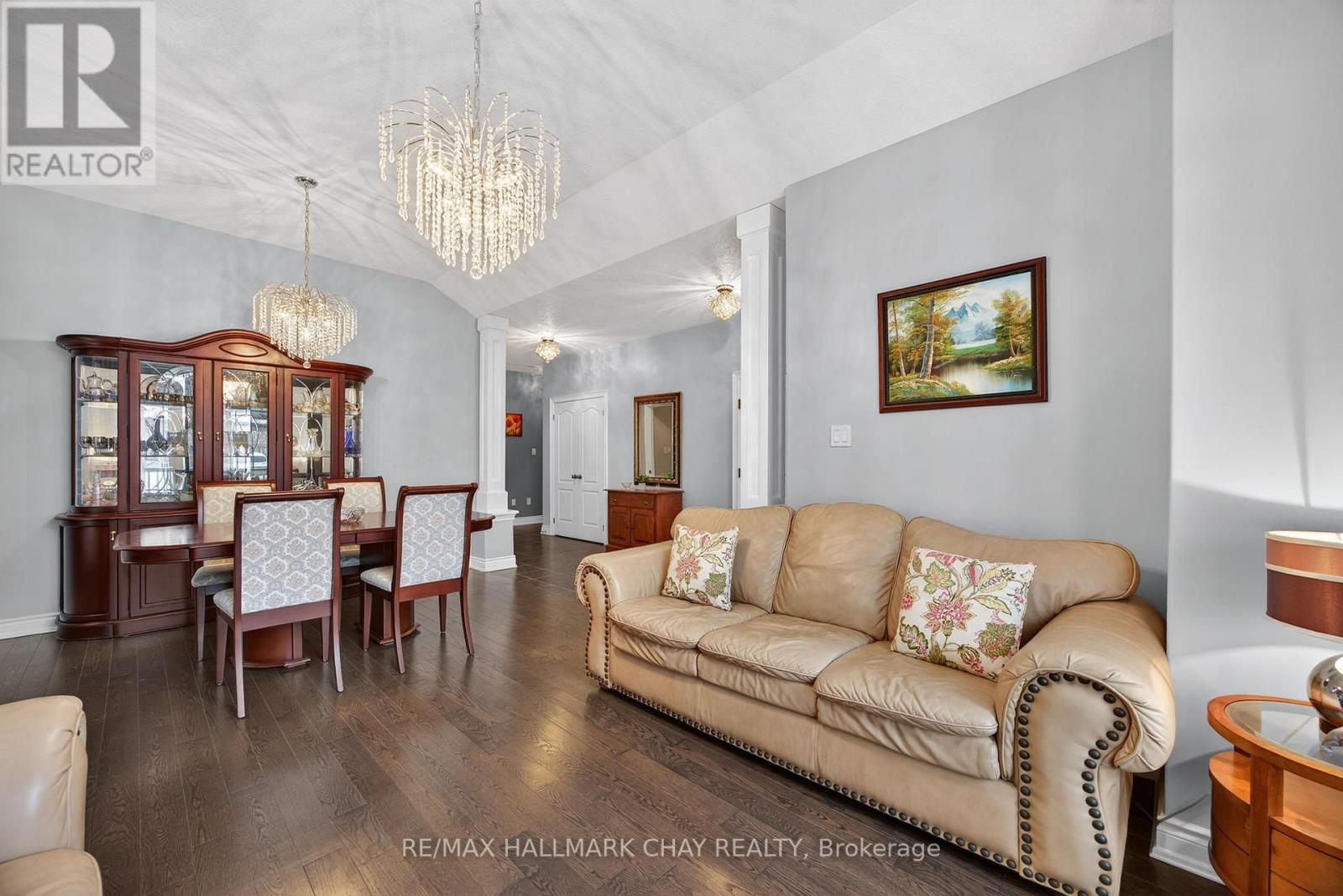 60 Brownley Lane, Essa (Angus), Ontario  L3W 0P9 - Photo 8 - N12822908