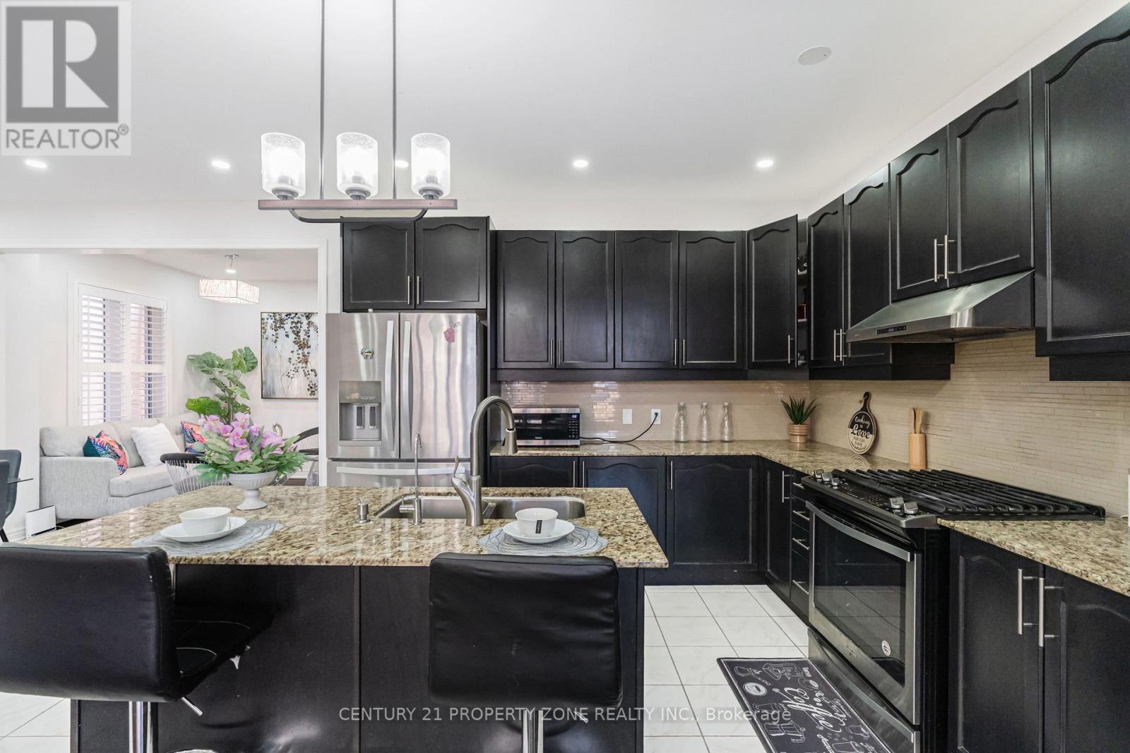 19 Exhibition Crescent, Brampton, Ontario  L7A 4B9 - Photo 12 - W12822604