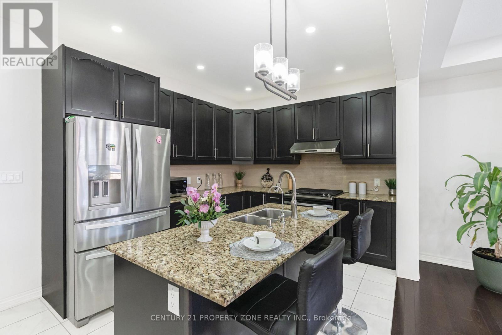 19 Exhibition Crescent, Brampton, Ontario  L7A 4B9 - Photo 14 - W12822604