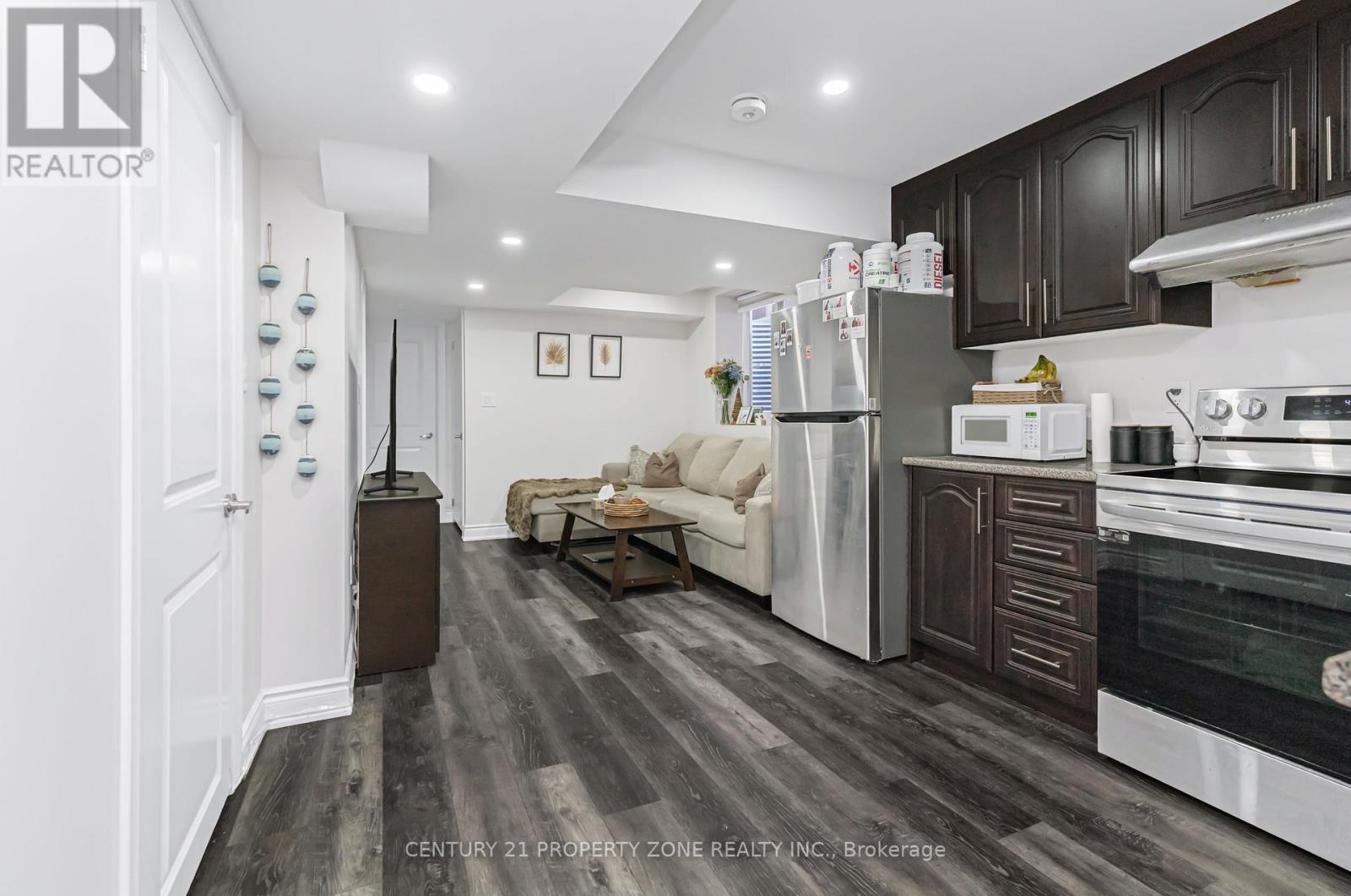 19 Exhibition Crescent, Brampton, Ontario  L7A 4B9 - Photo 32 - W12822604