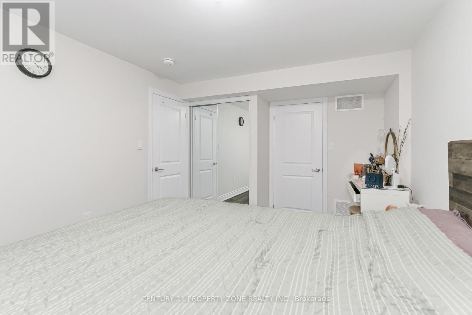 19 Exhibition Crescent, Brampton, Ontario  L7A 4B9 - Photo 38 - W12822604