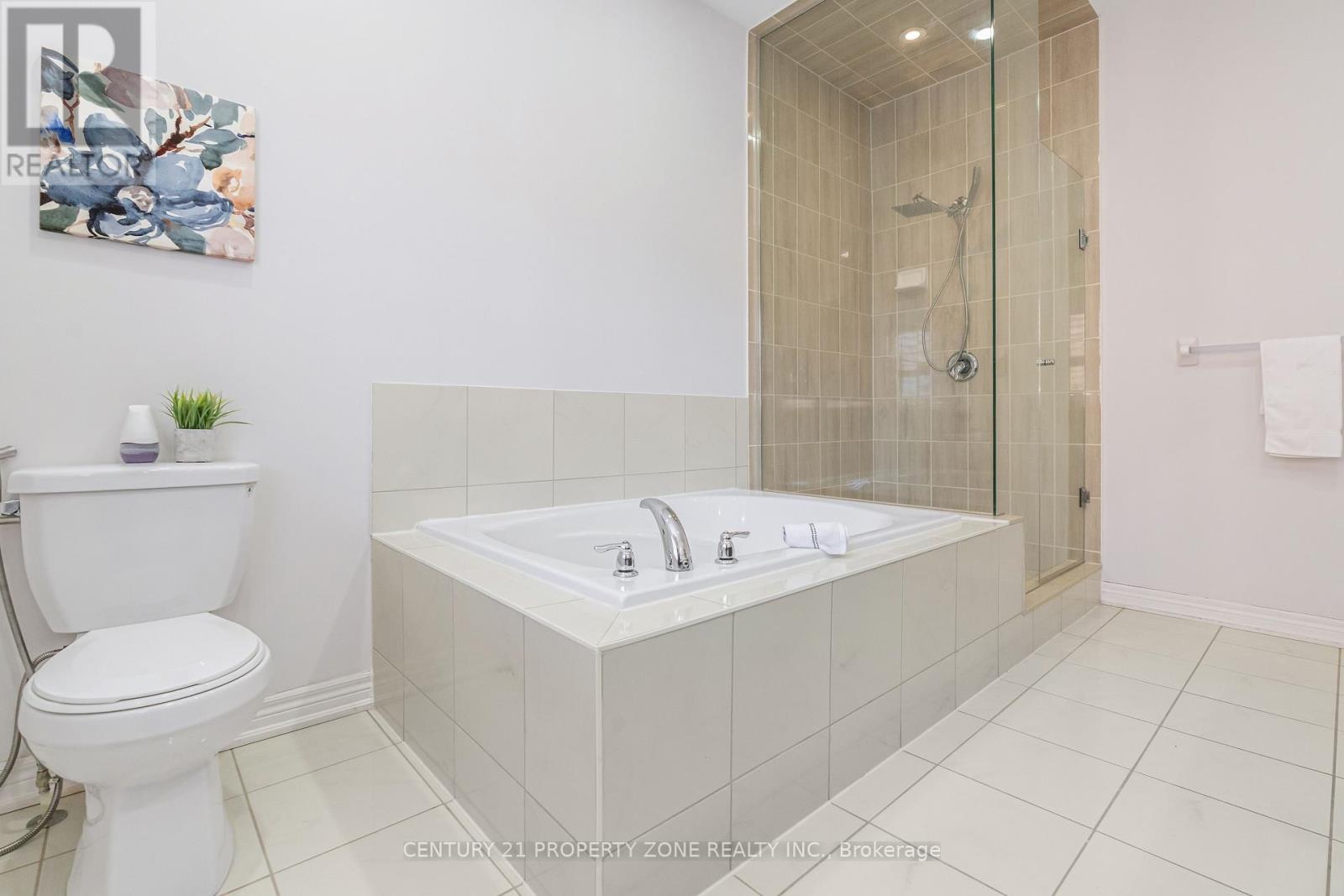 19 Exhibition Crescent, Brampton, Ontario  L7A 4B9 - Photo 28 - W12822604