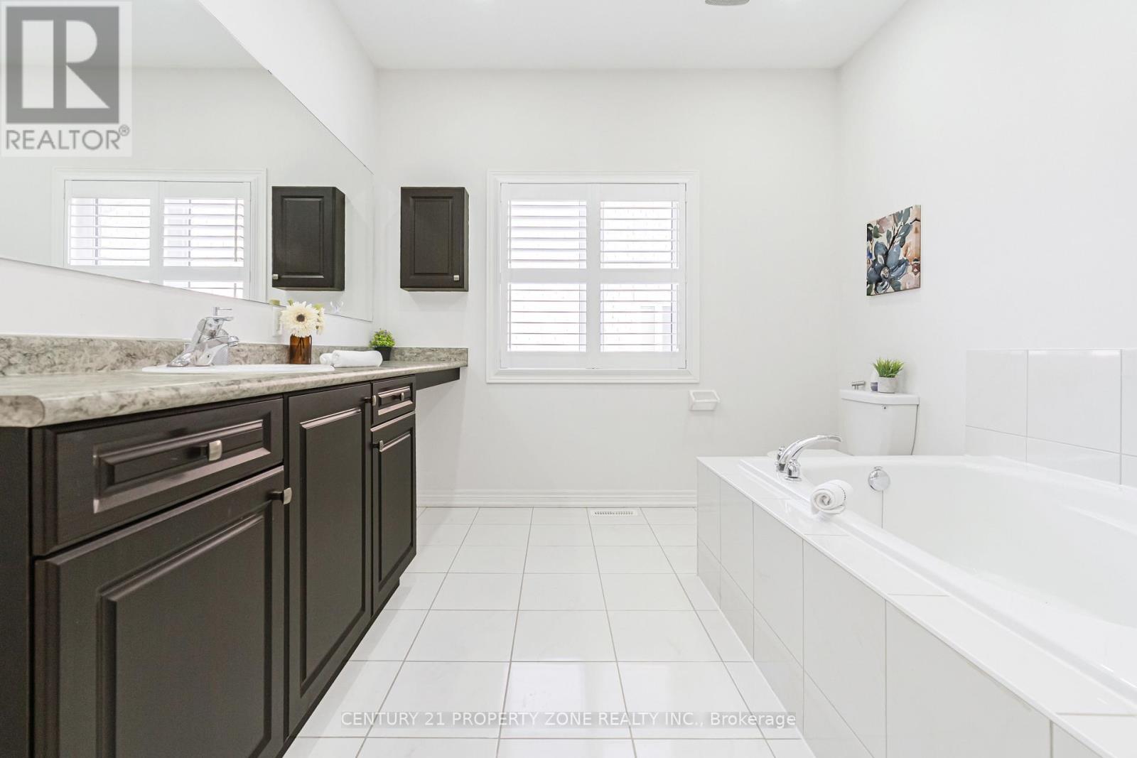 19 Exhibition Crescent, Brampton, Ontario  L7A 4B9 - Photo 27 - W12822604