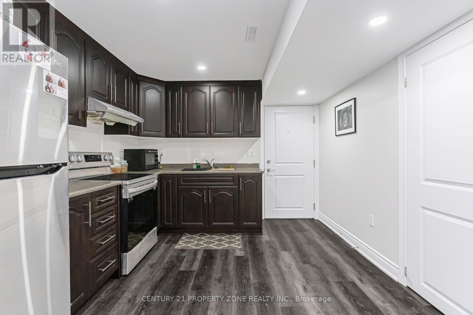 19 Exhibition Crescent, Brampton, Ontario  L7A 4B9 - Photo 31 - W12822604