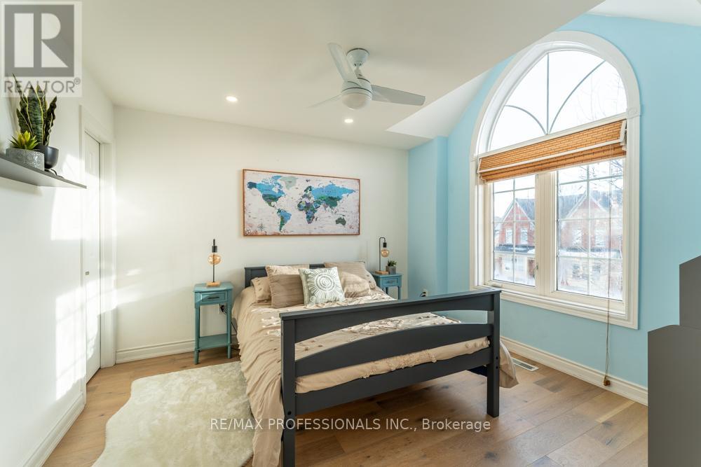 7108 Gablehurst Crescent, Mississauga, Ontario  L5W 1E7 - Photo 19 - W12822836