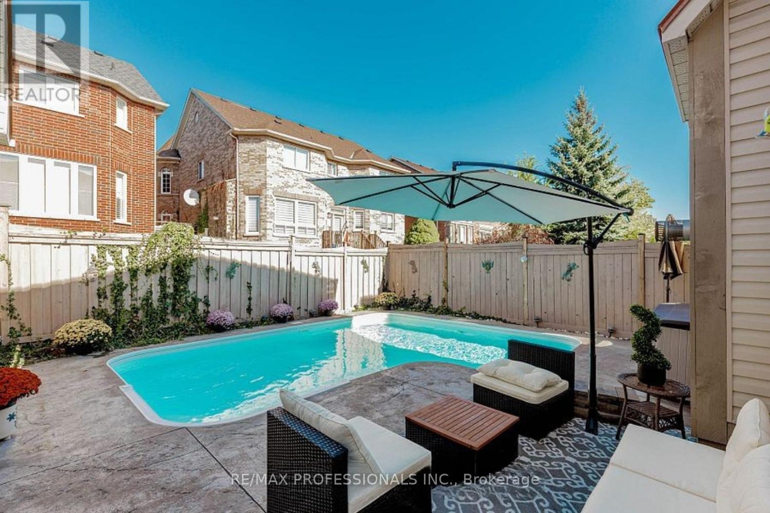 7108 Gablehurst Crescent, Mississauga, Ontario  L5W 1E7 - Photo 43 - W12822836