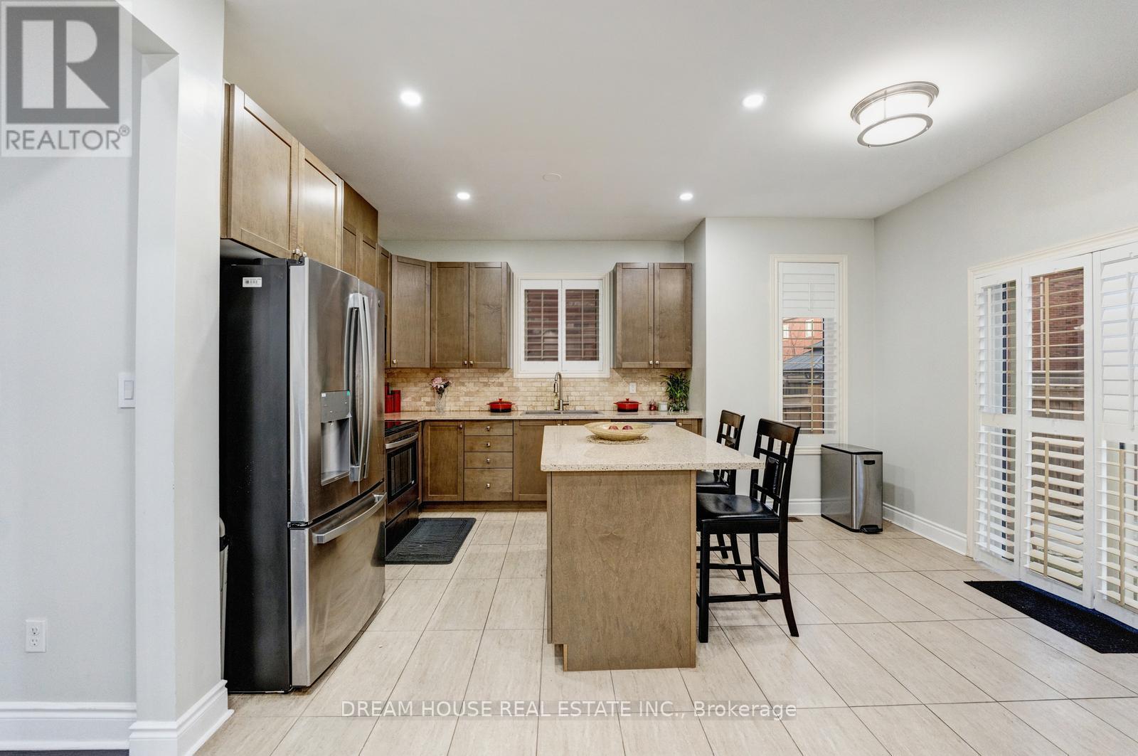 353 Michener Place, Milton, Ontario  L9T 8P4 - Photo 14 - W12822840