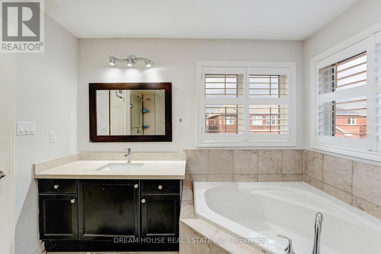 353 Michener Place, Milton, Ontario  L9T 8P4 - Photo 25 - W12822840