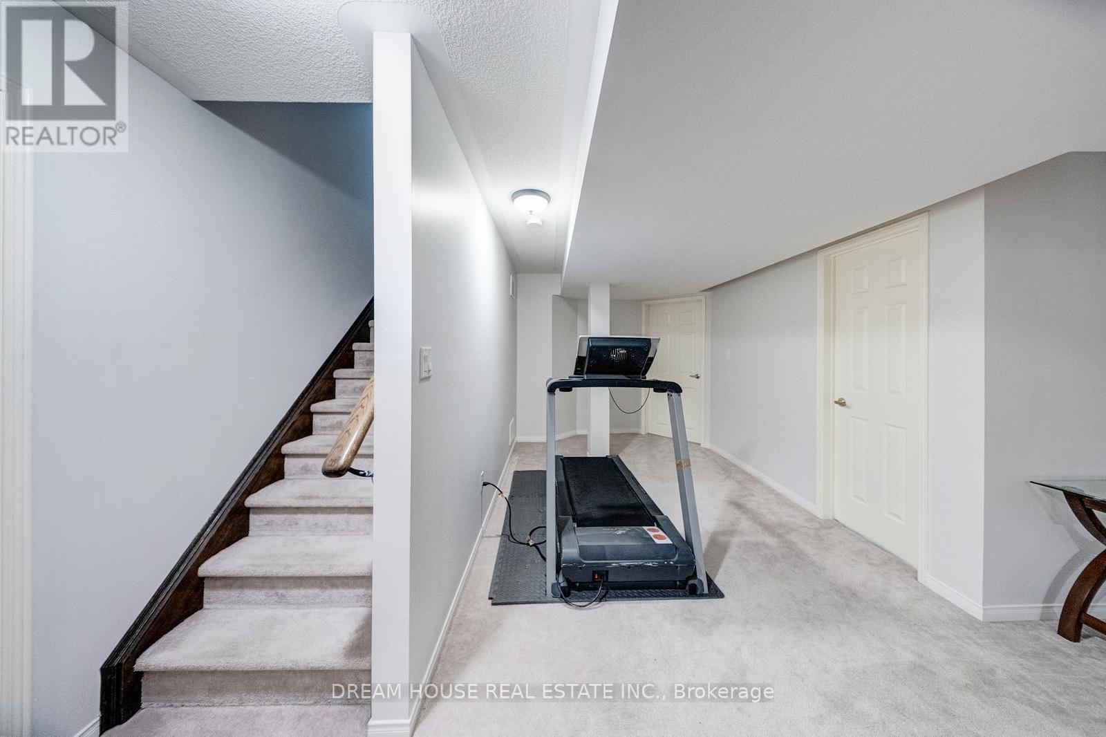 353 Michener Place, Milton, Ontario  L9T 8P4 - Photo 35 - W12822840