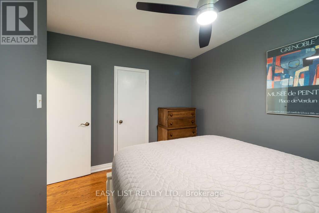 62 Bywood Drive, Toronto (Princess-Rosethorn), Ontario  M9A 1M3 - Photo 16 - W12822856