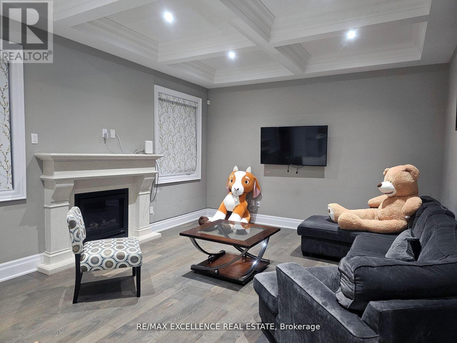 95 Gordon Randle Drive, Brampton (Toronto Gore Rural Estate), Ontario  L6P 4H6 - Photo 8 - W12822890