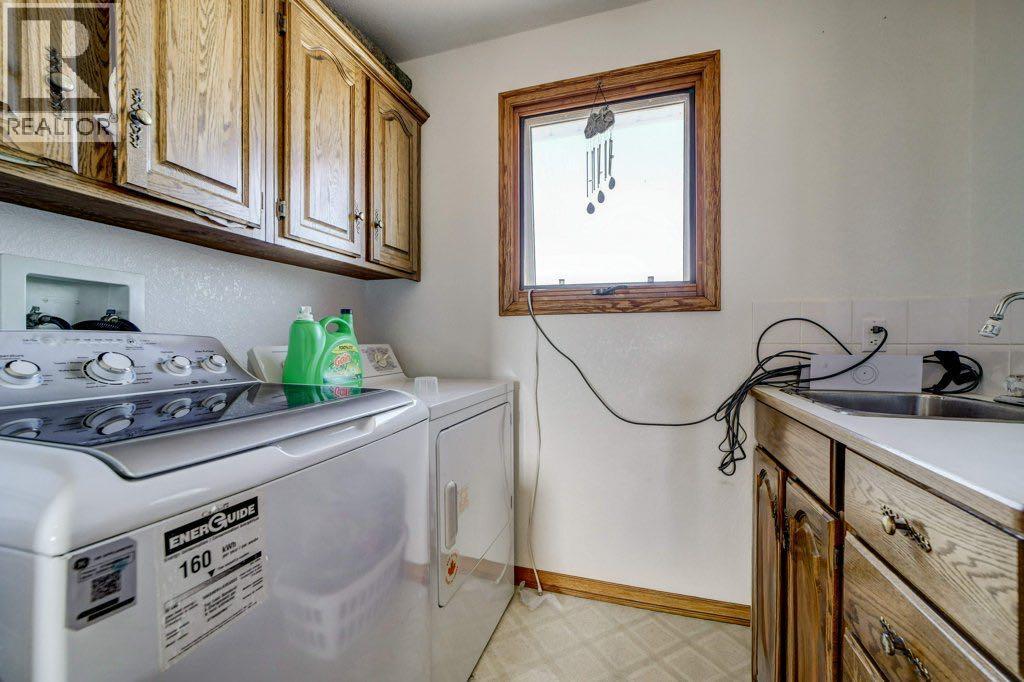 6115 Rge Rd 30-2, Rural Pincher Creek No. 9, Alberta  T0K 1W0 - Photo 21 - A2285124