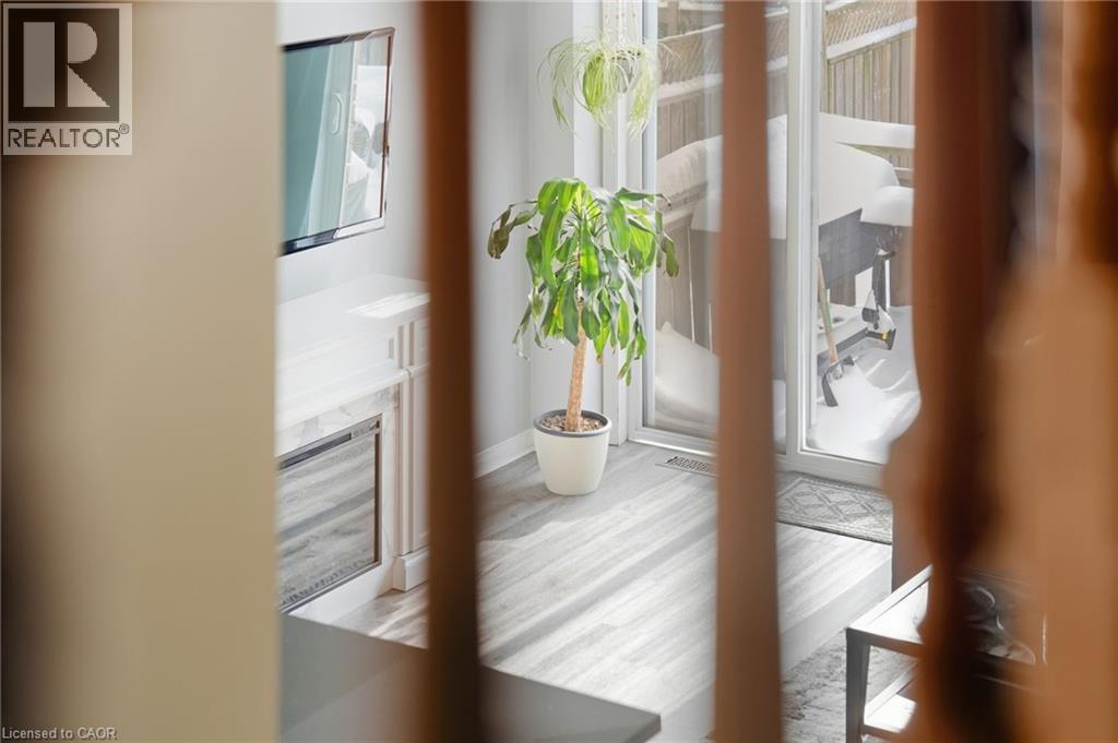 115 Benziger Lane, Hamilton, Ontario  L8E 6G5 - Photo 23 - 40801422