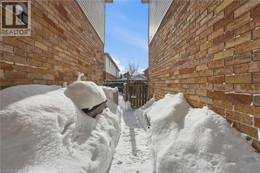 115 Benziger Lane, Hamilton, Ontario  L8E 6G5 - Photo 39 - 40801422