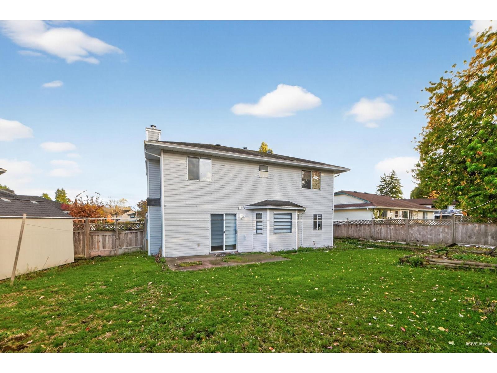 12079 84a Avenue, Surrey, British Columbia  V3W 0S7 - Photo 3 - R3093539