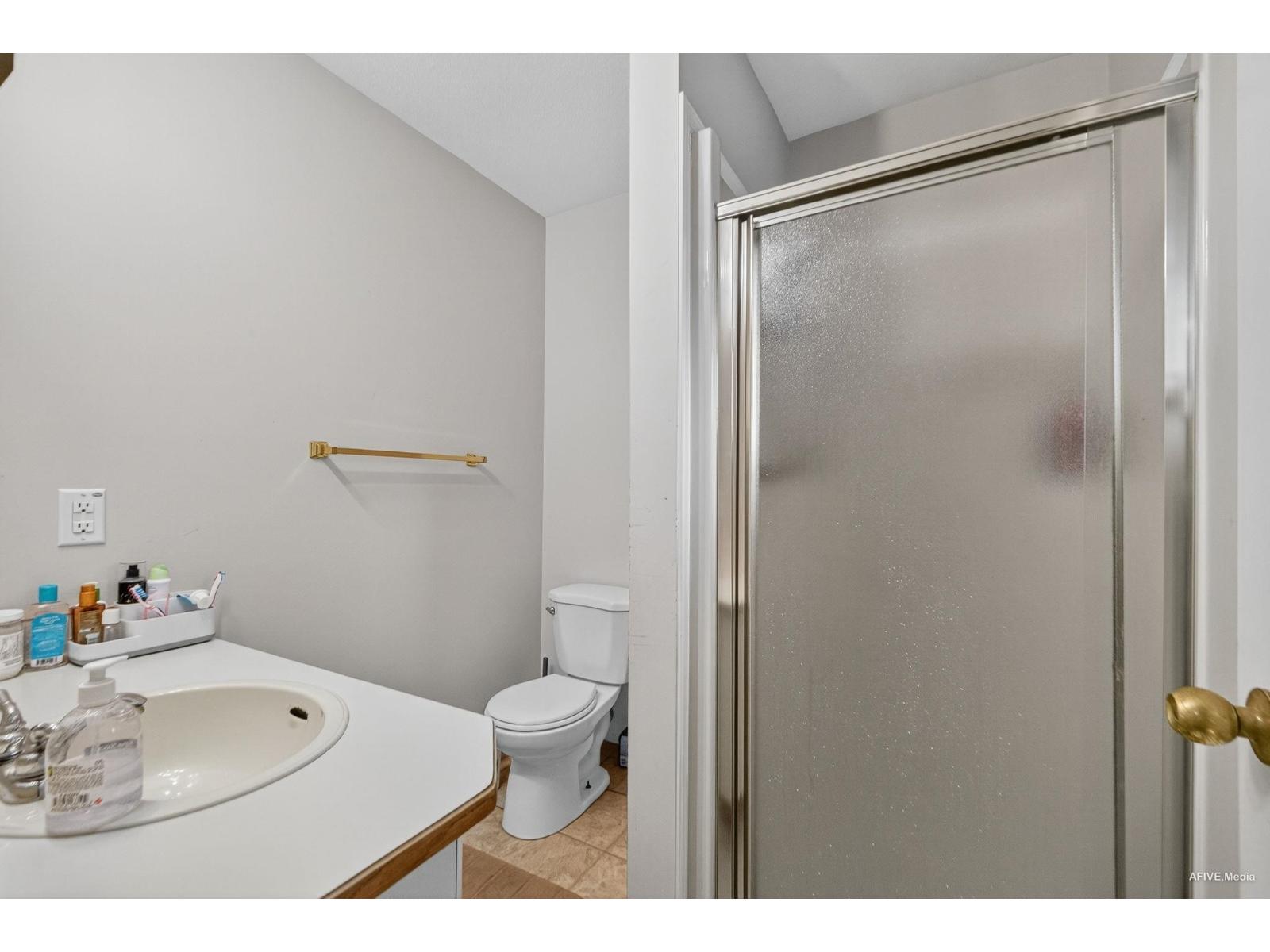 12079 84a Avenue, Surrey, British Columbia  V3W 0S7 - Photo 17 - R3093539