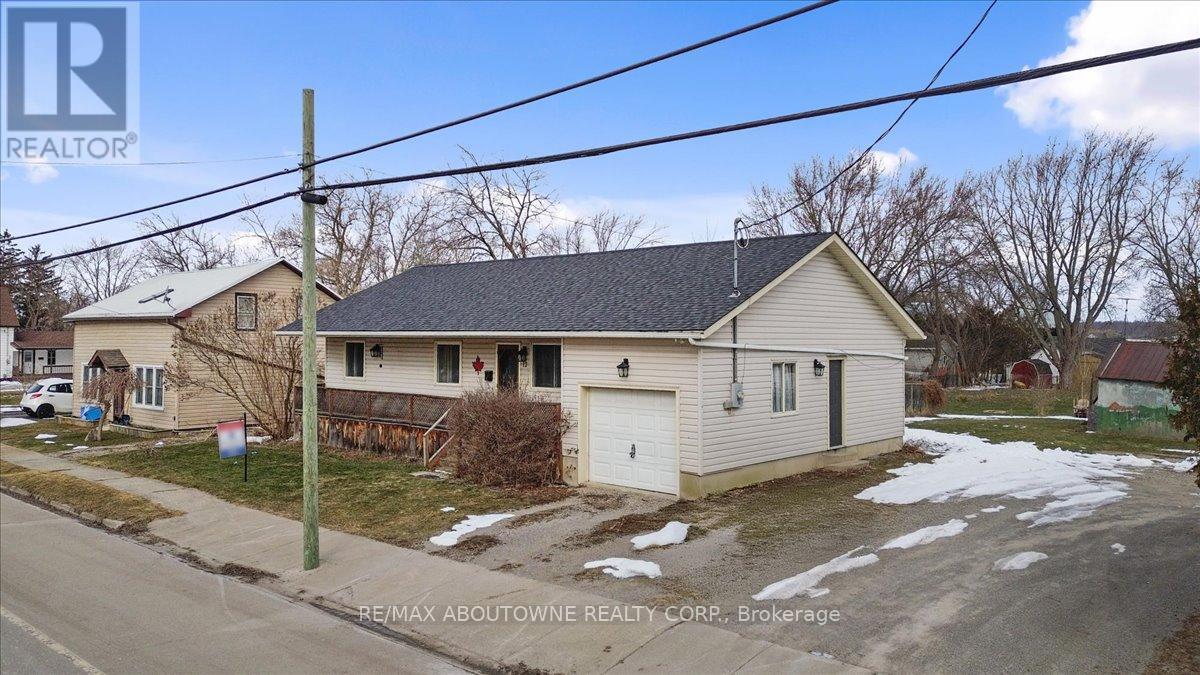 12 Main Street W, Haldimand, Ontario  N0A 1P0 - Photo 2 - X12822934